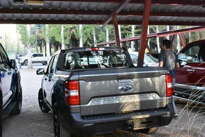 Ambos modelos fueron fotografiados en Uspallata, Mendoza, durante la grabación de su comercial de lanzamiento.