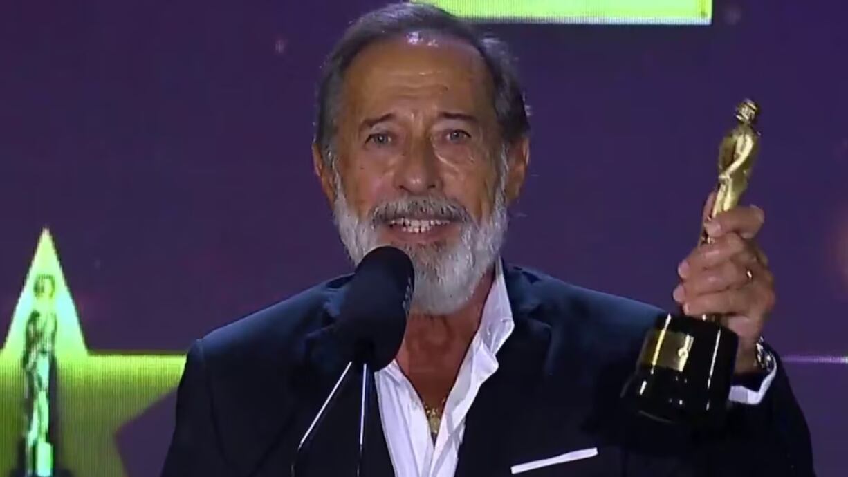 Martín Fierro de Cine y Series 2024: Guillermo Francella se llevó la de Oro.