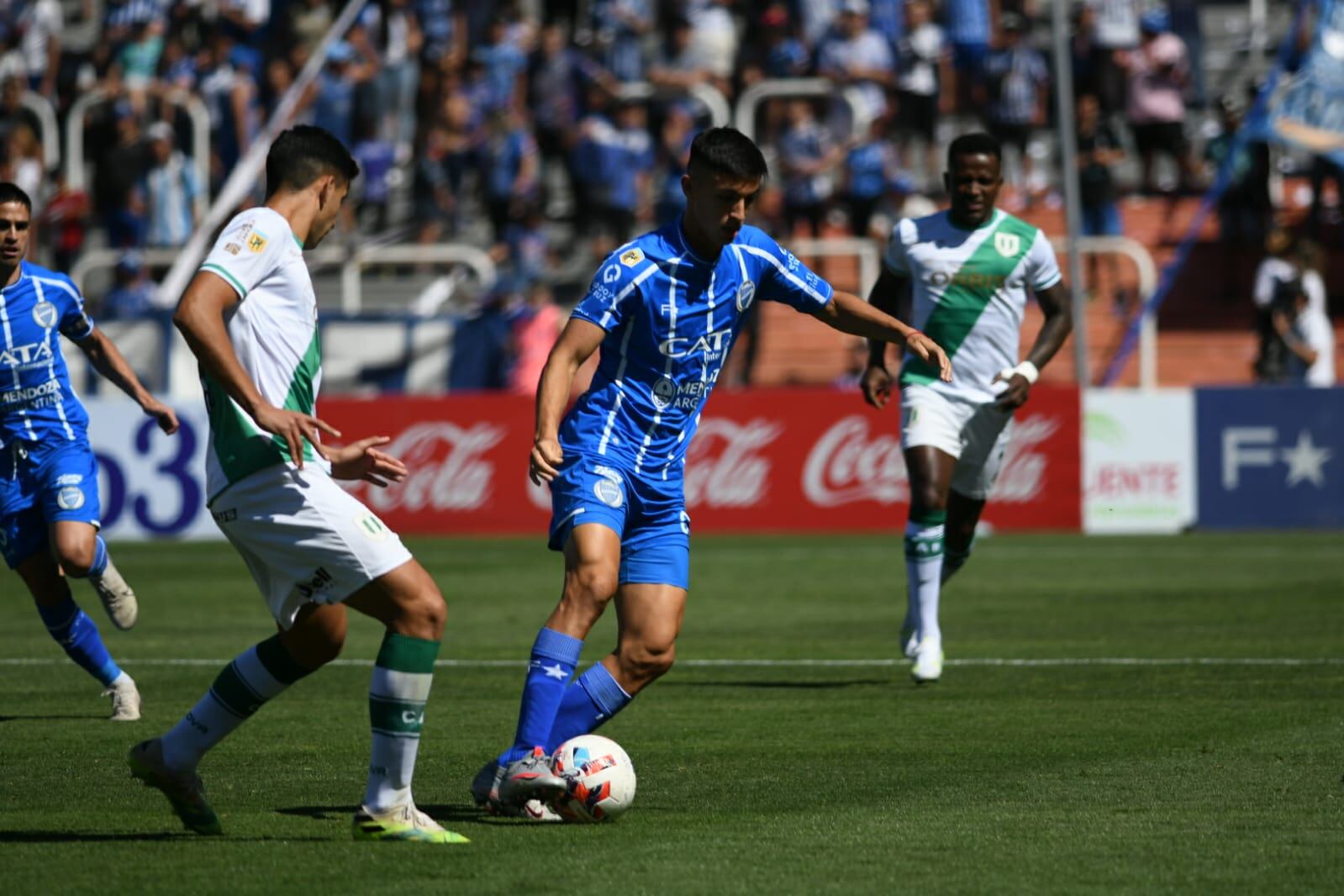 Godoy Cruz, gracias al gol de Gonzalo Abrego, vence al Taladro / José Gutiérrez.