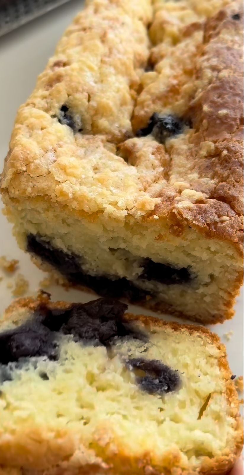 Budín de queso y fruta.