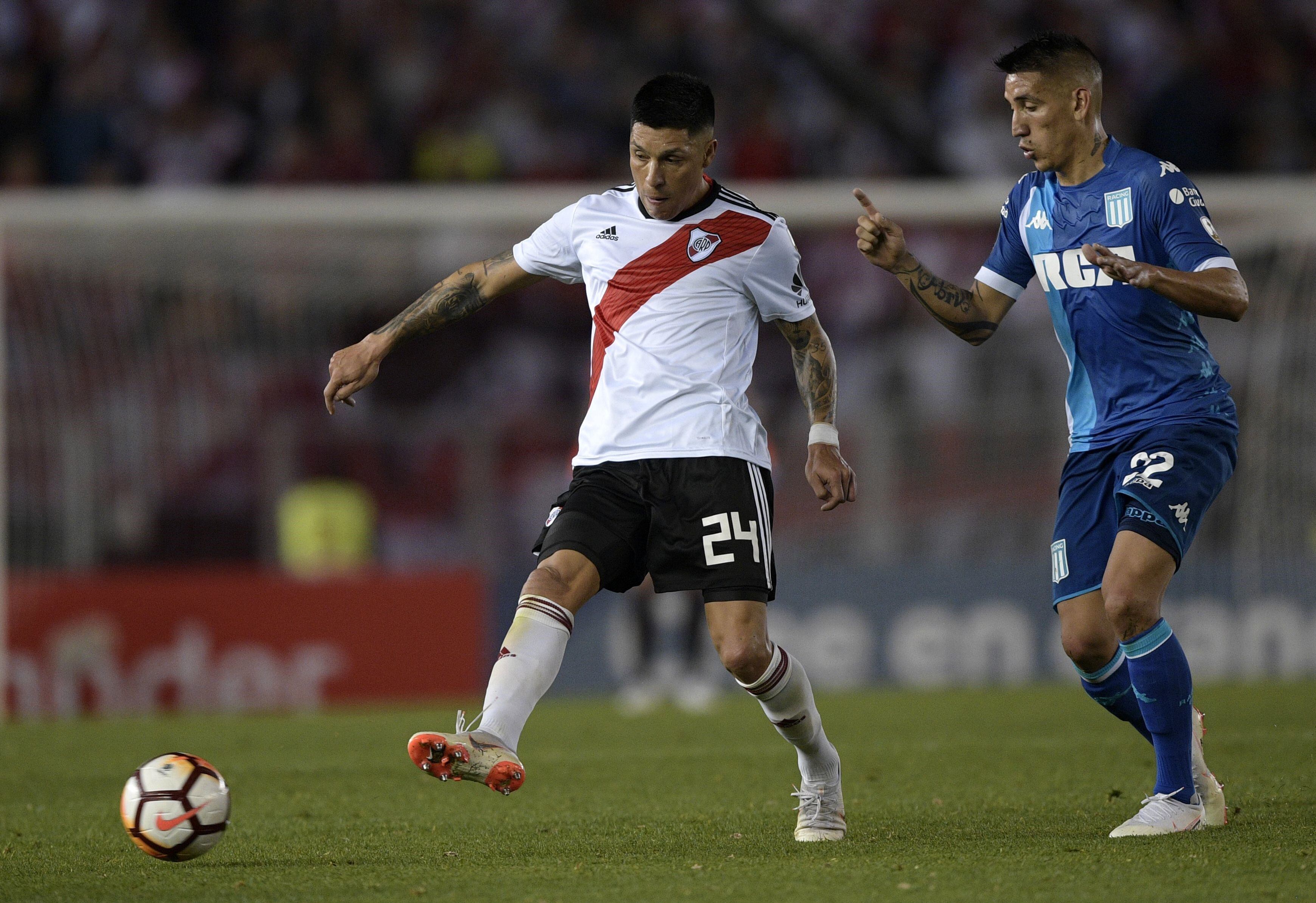 Enzo Pérez, otro ex Tomba que tras una extensa carrera internacional llegó a River Plate, club del cual es hincha.  