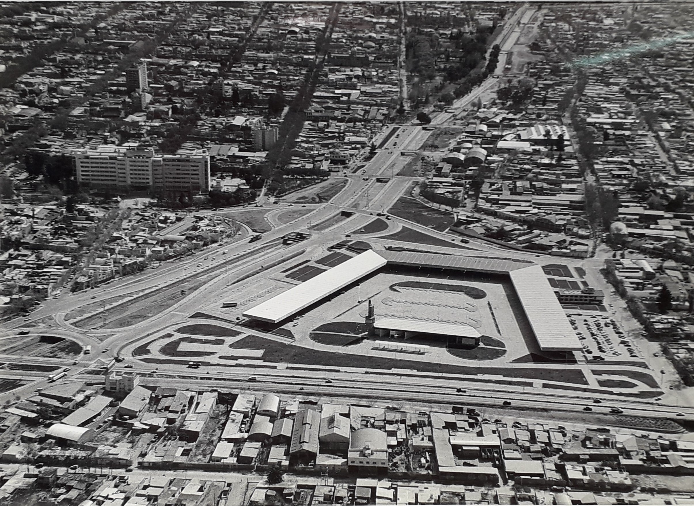 Foto panorámica de la Terminal. Fuente: archivo personal Arq. Gilberto Olguín, 1972.