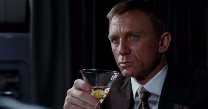 Los tragos más famosos de Hollywood: Vesper Martini de James Bond. 