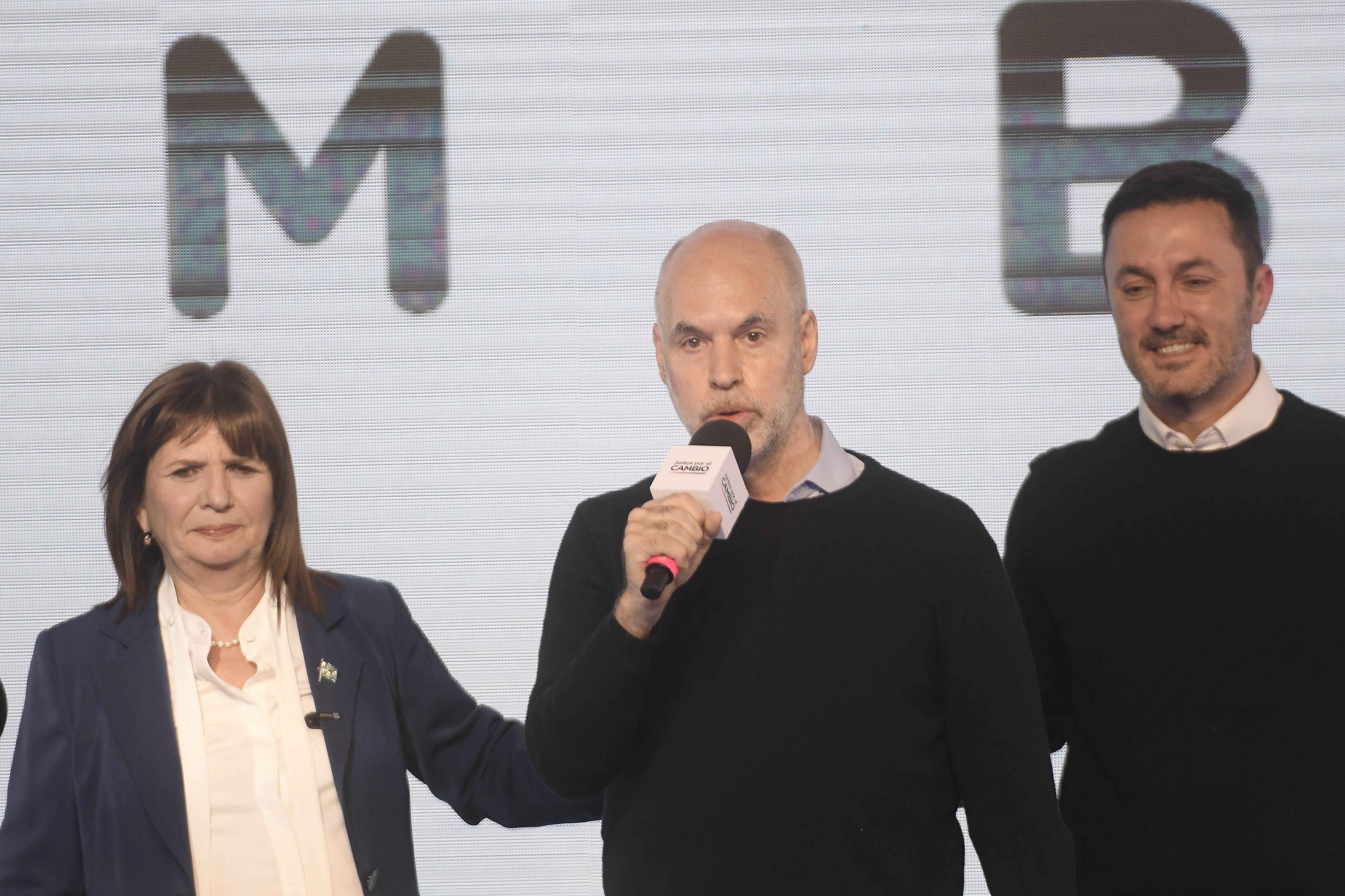 Larreta junto a la fórmula ganadora en las PASO, Patricia Bullrich y Luis Petri - Foto: Federico López Claro