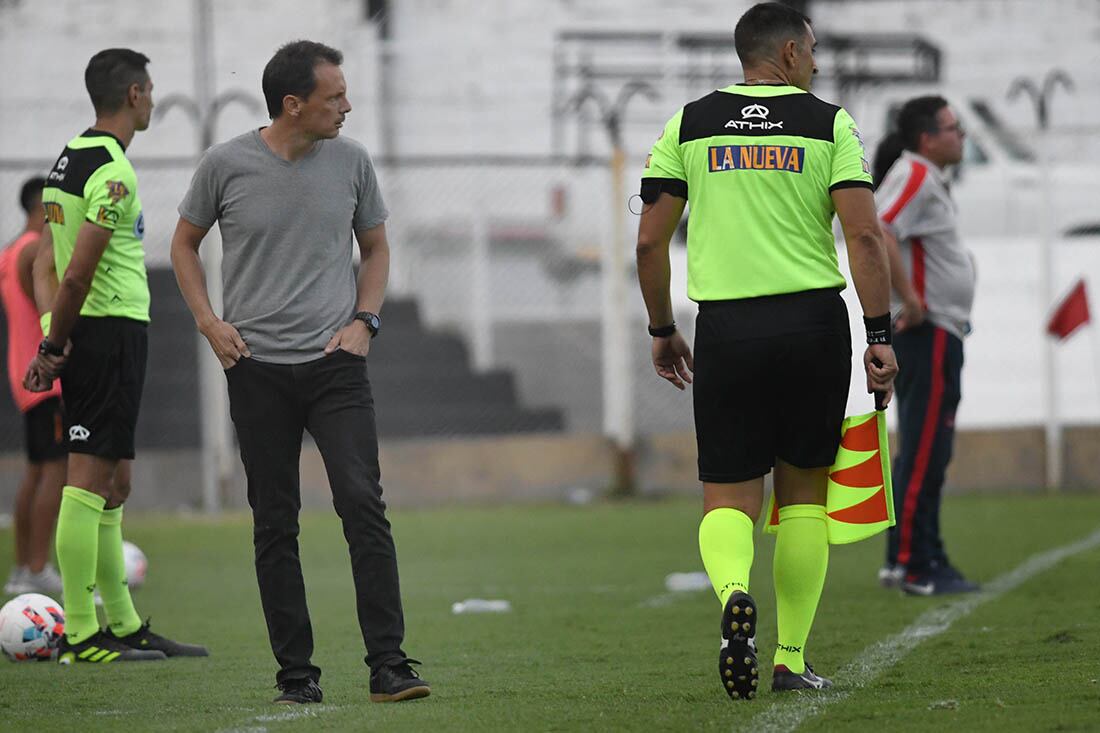 Luca Marcogiuseppe, el entrenador de Gimnasia y Esgrima. 
Foto: José Gutiérrez / Los Andes 