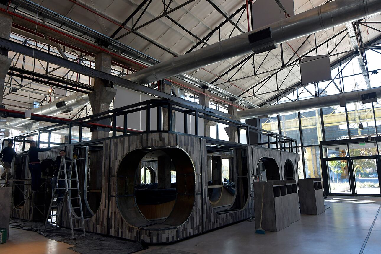 En el espacio están trabajando contrarreloj para poder abrir sus puertas en julio. Foto: Orlando Pelichotti / Los Andes