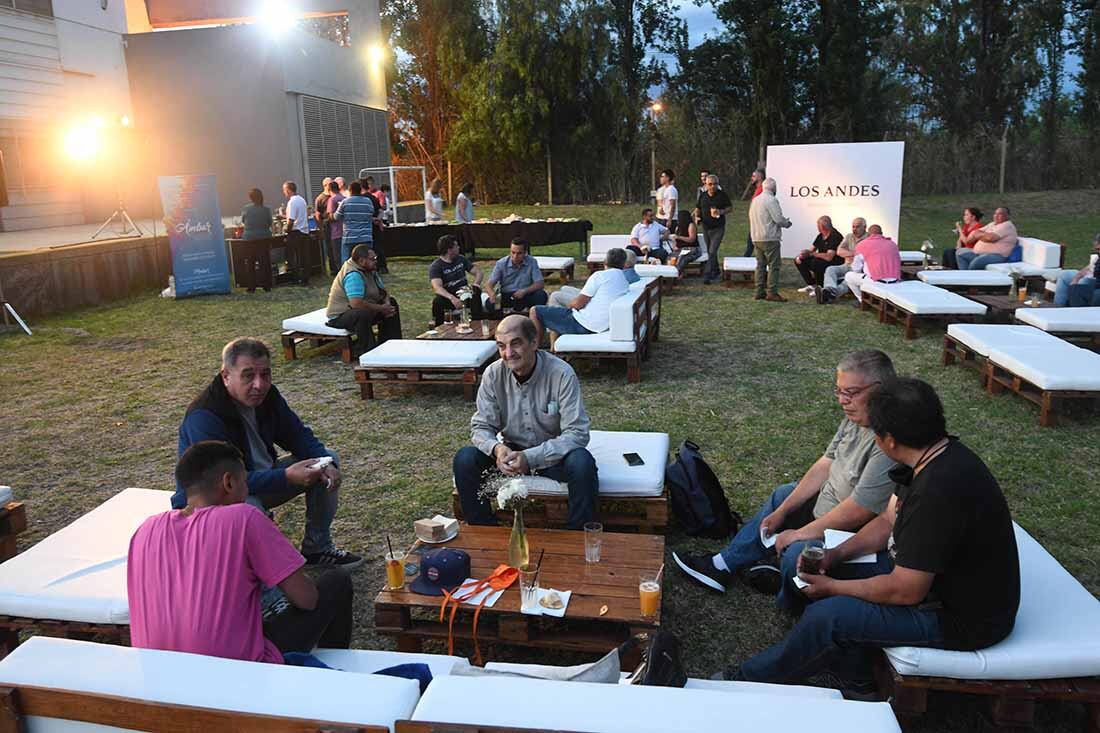 Agasajo día del canillita
En el parque de la planta impresora,Diario Los Andes agasajó a los canillitas en su día.