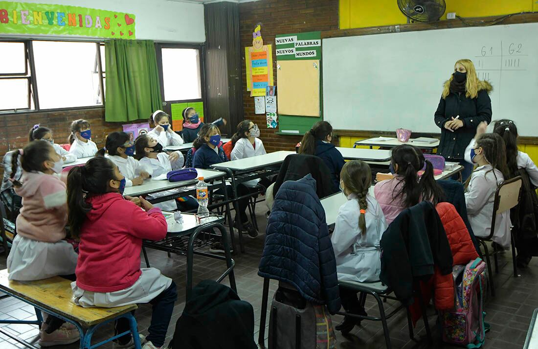 El uso de barbijo es opcional en las escuelas de Mendoza - Foto: Orlando Pelichotti / Los Andes