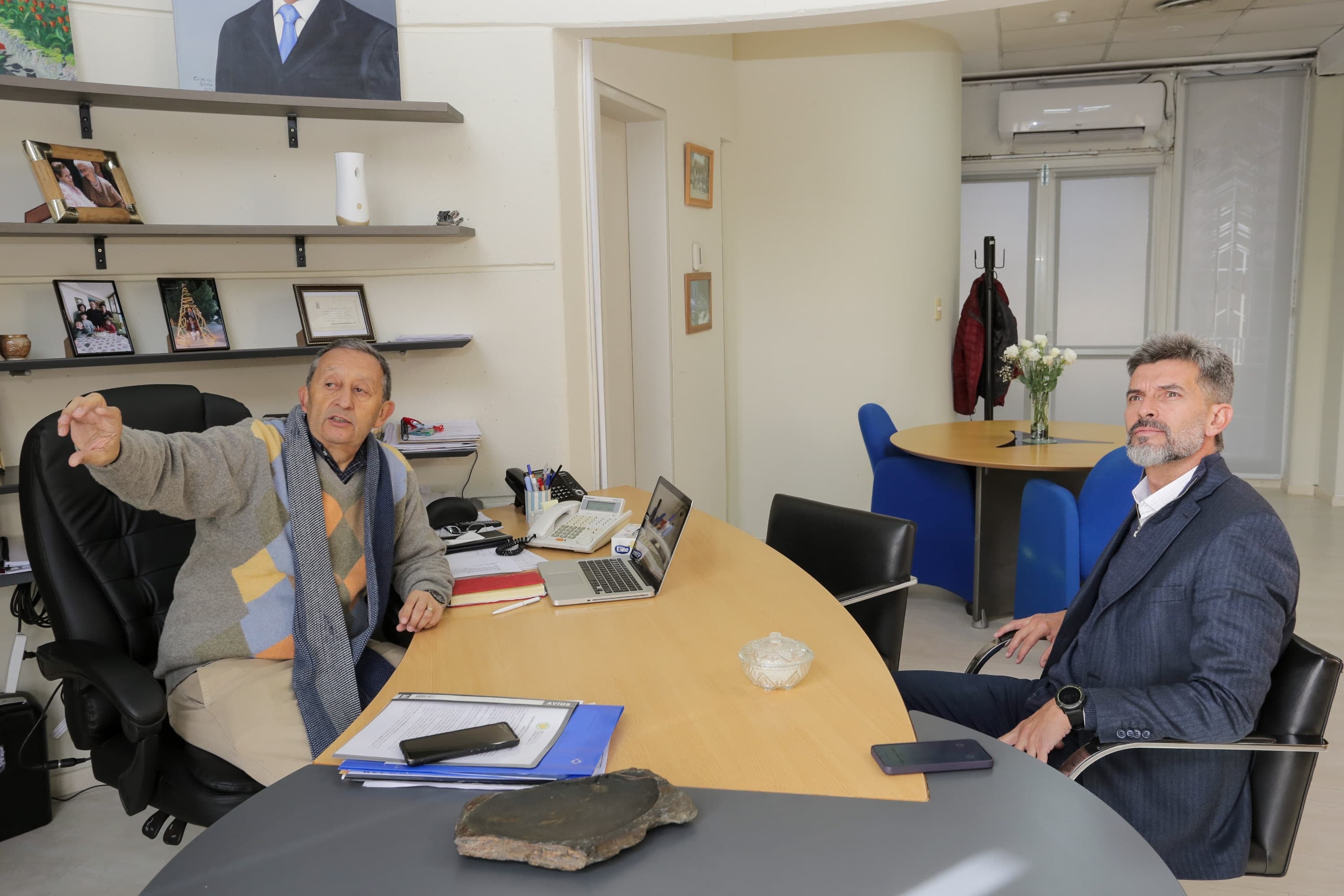 Ulpiano Suarez y Celso Jaque firmaron un convenio de cooperación mutua.