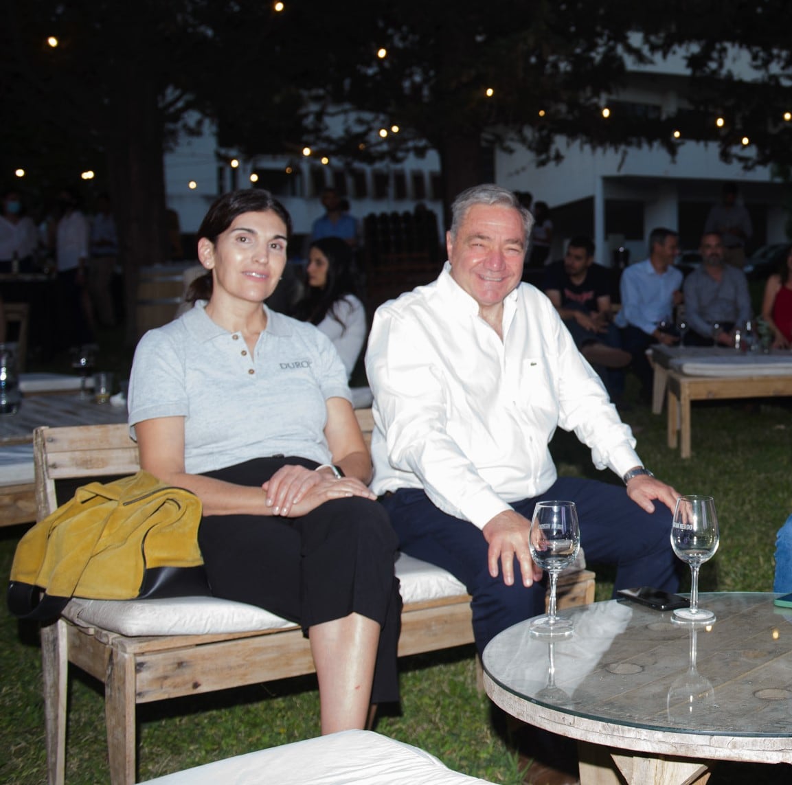 La empresaria y docente Carolina Pereira y Hugo Galiotti, secretario de extensión de la Facultad de Ciencias Agrarias.