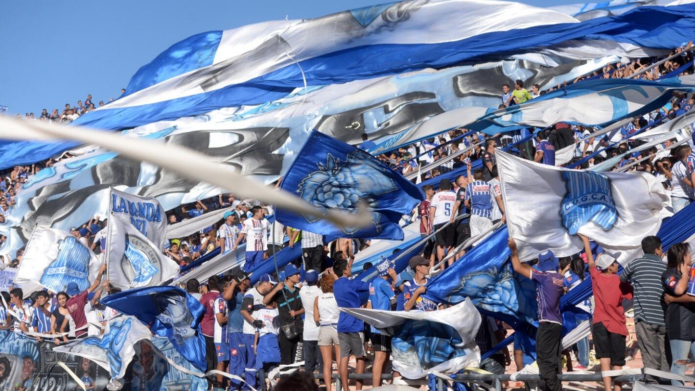 La víctima venía de participar de un banderazo organizado este lunes por hinchas de Godoy Cruz.