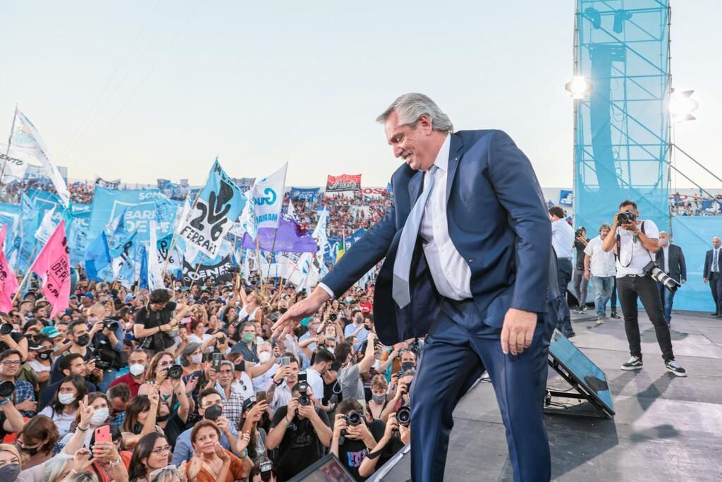 Alberto Fernández en el acto en memoria de Néstor Kirchner. (Foto: Frente de Todos) 