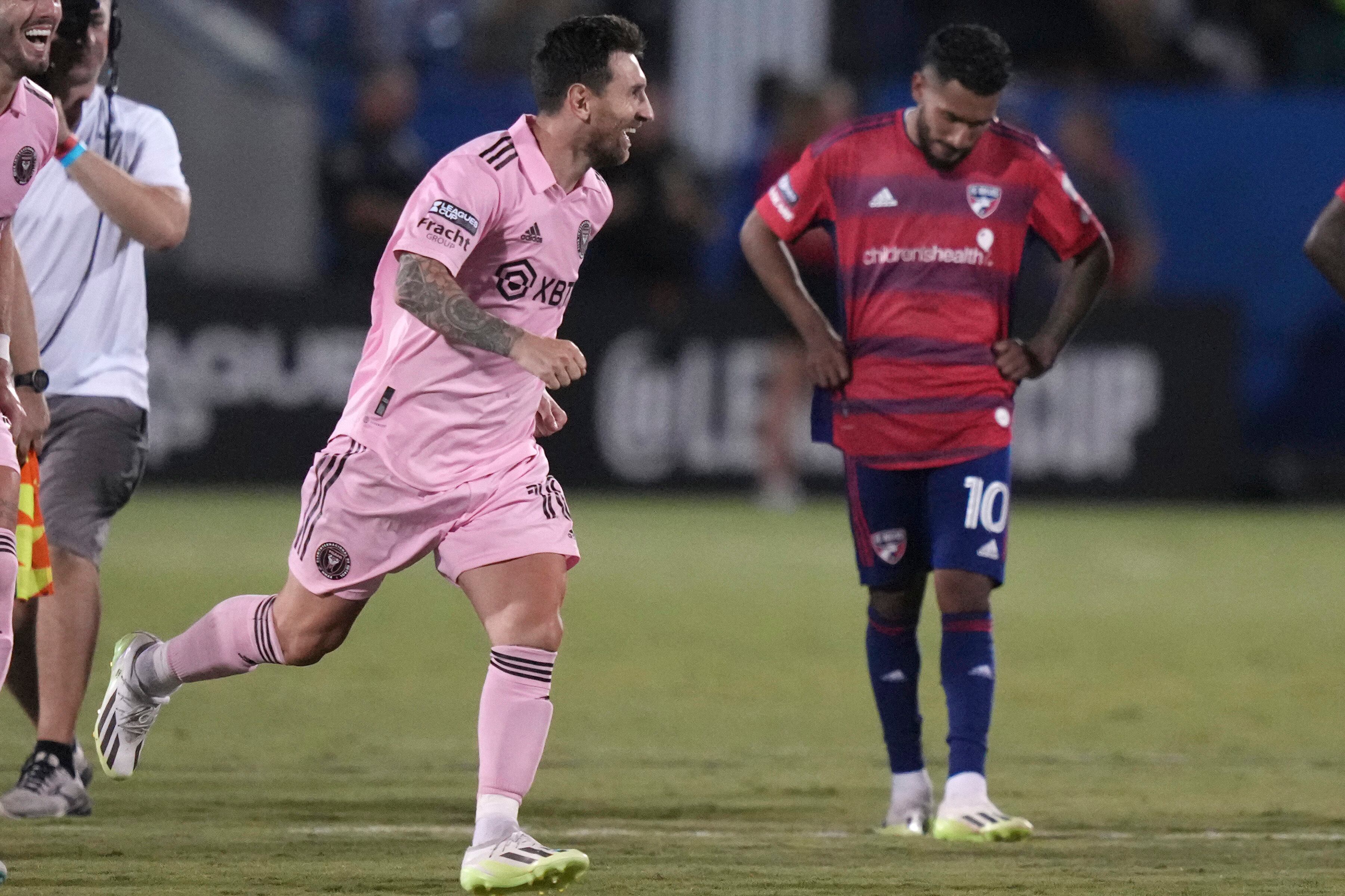 Lionel Messi del Inter Miami celebra tras la victoria frente a Jesús Ferreira en una tanda de penales ante FC Dallas en la Leagues Cup, el domingo 6 de agosto de 2023, en Frisco, Texas. (Gentileza)