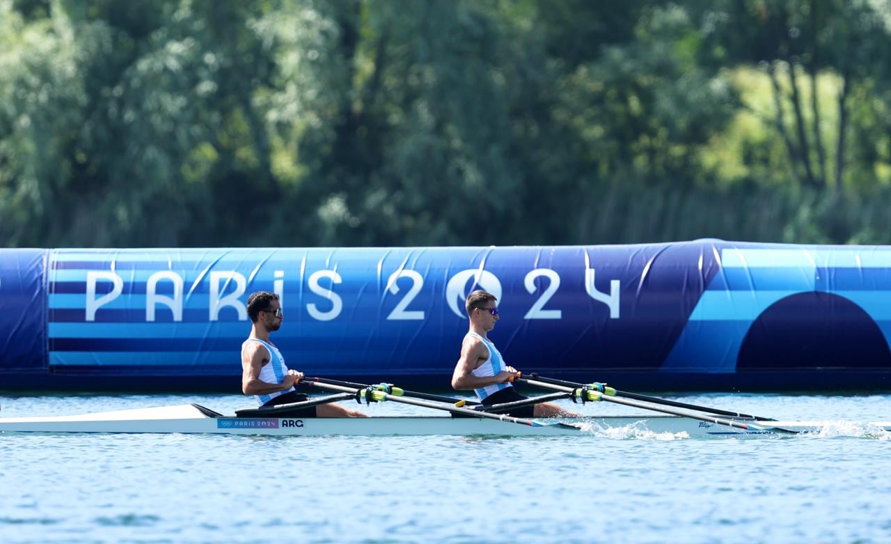 La dupla argentina de remo integrada por Alejandro Colomino-Pedro Dickson está en semifinales.