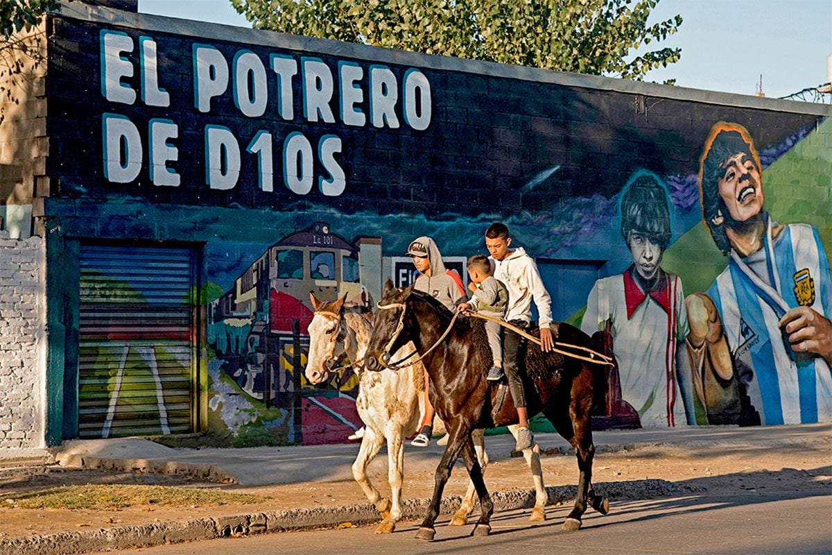 En el aniversario 64 del cumpleaños de Maradona se inaugurará un homenaje en Fiorito.