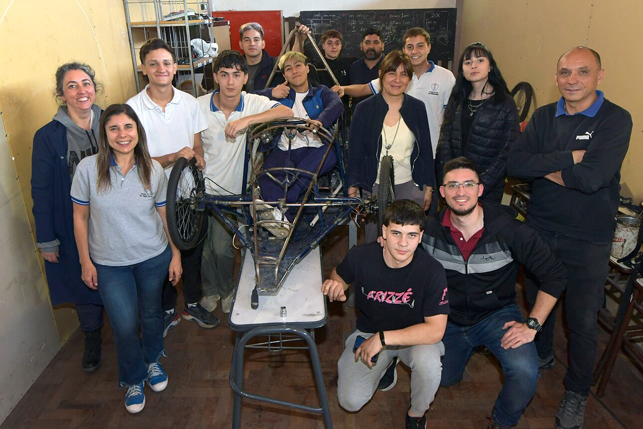  El acompañamiento docente y el entusiasmo y compromiso de los estudiantes han sido claves para realizar el proyecto. | Foto: Orlando Pelichotti / Los Andes