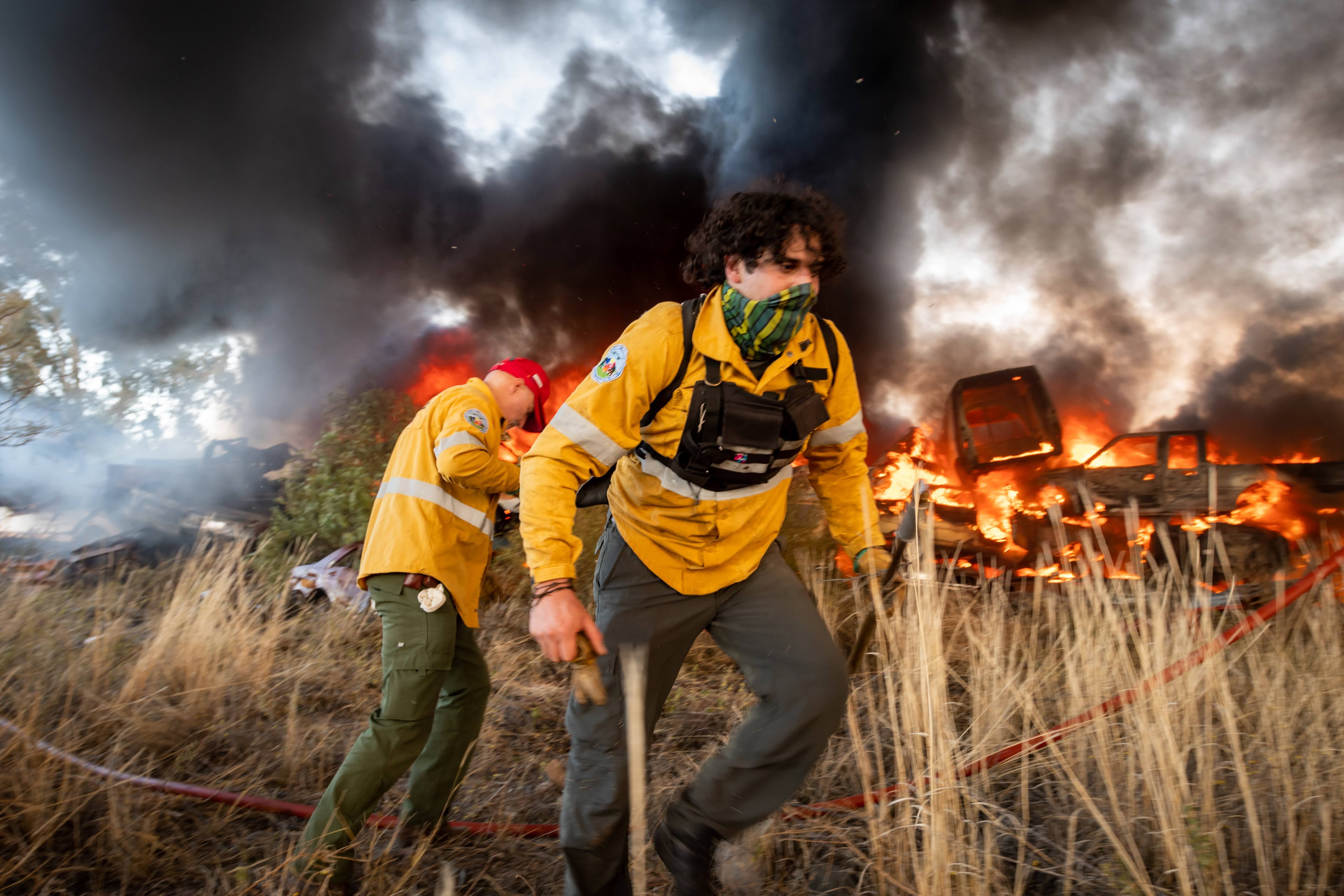 Incendio en Playa de San Agustín, actuaron bomberos del cuartel central y voluntarios de distintos departamentos