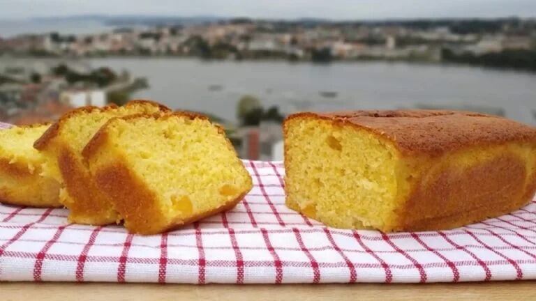 Está es la manera express de hacer esta rica torta sin horno ni huevos.