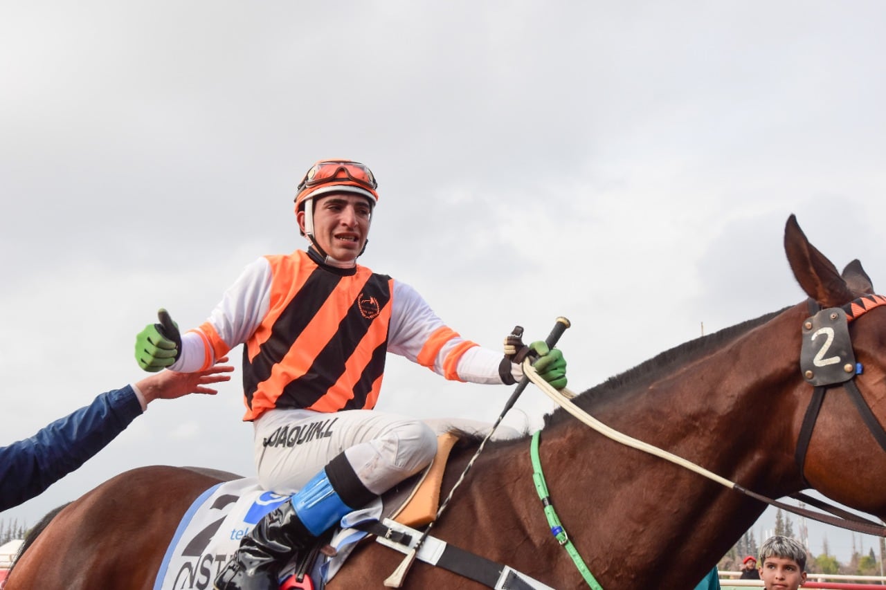 Constanzo se quedó con el Gran Premio Santo Patrono Santiago / Mariana Villa.