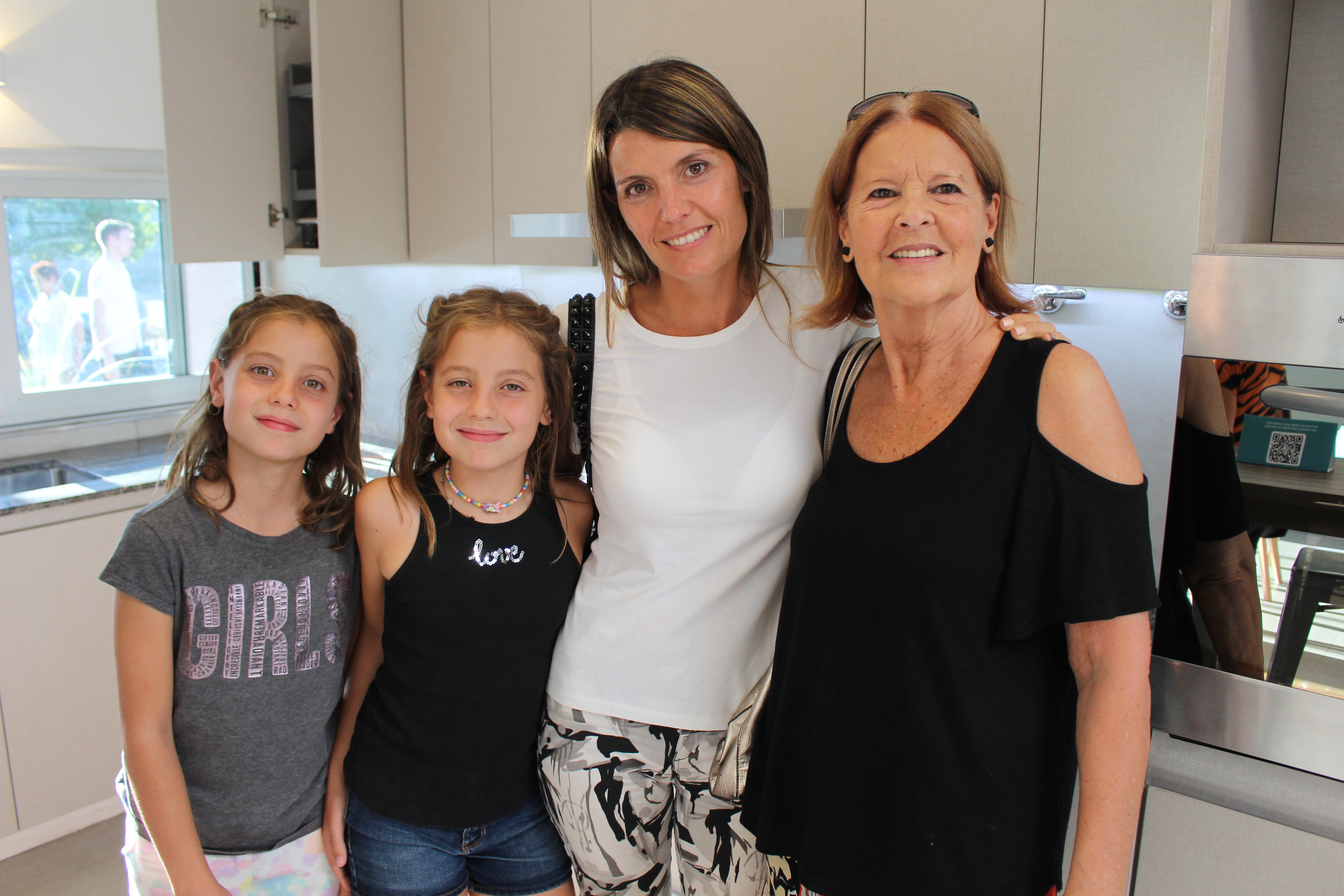 Agustina, Rocío, Inés Lombi y Natalia Carrillo.