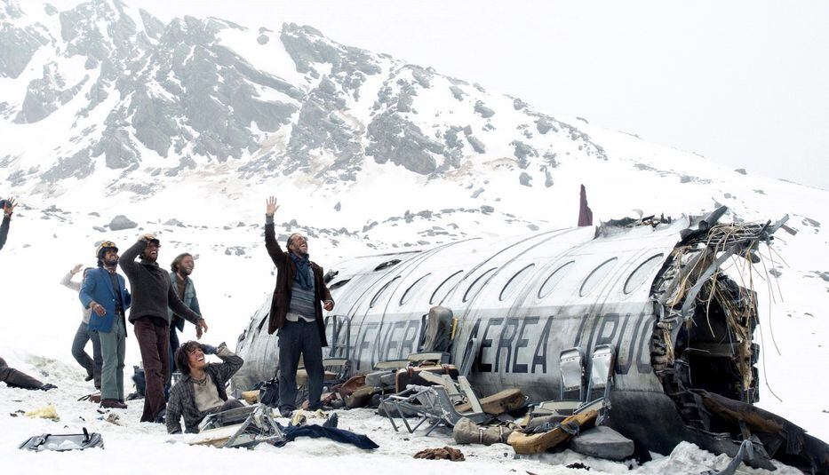 Como en “La Sociedad de la Nieve”: el aviador francés que se estrelló en la cordillera mendocina y fue rescatado a los 7 días. Foto: Netflix