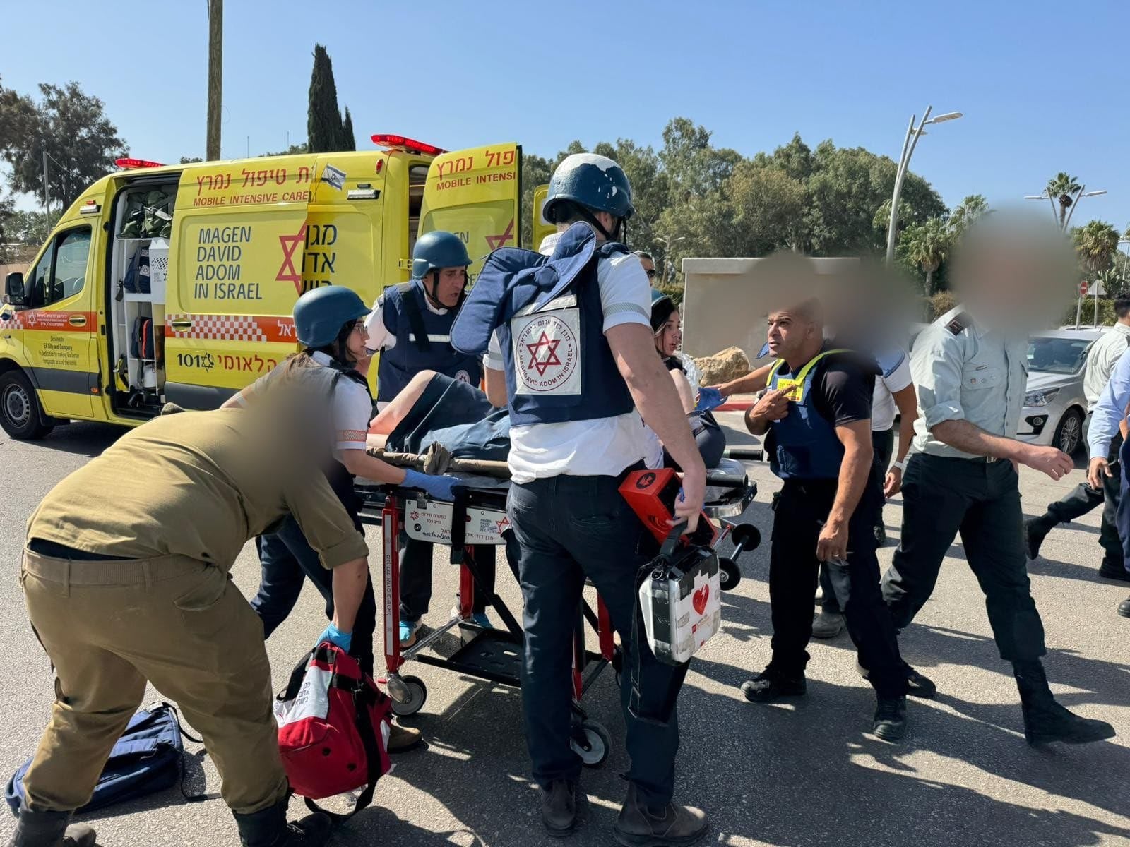 Atentado en Israel: un camión atropelló a decenas de personas y hay diez en grave estado