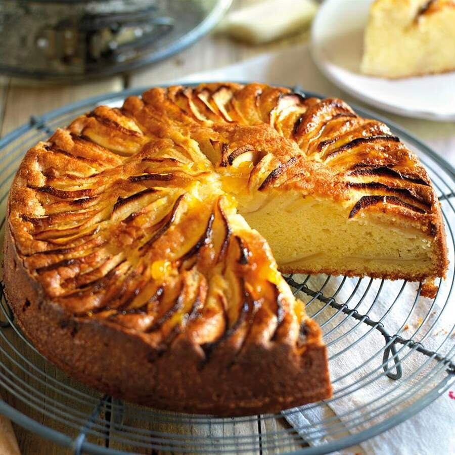 La receta detallada para hacer tarta casera de manzana