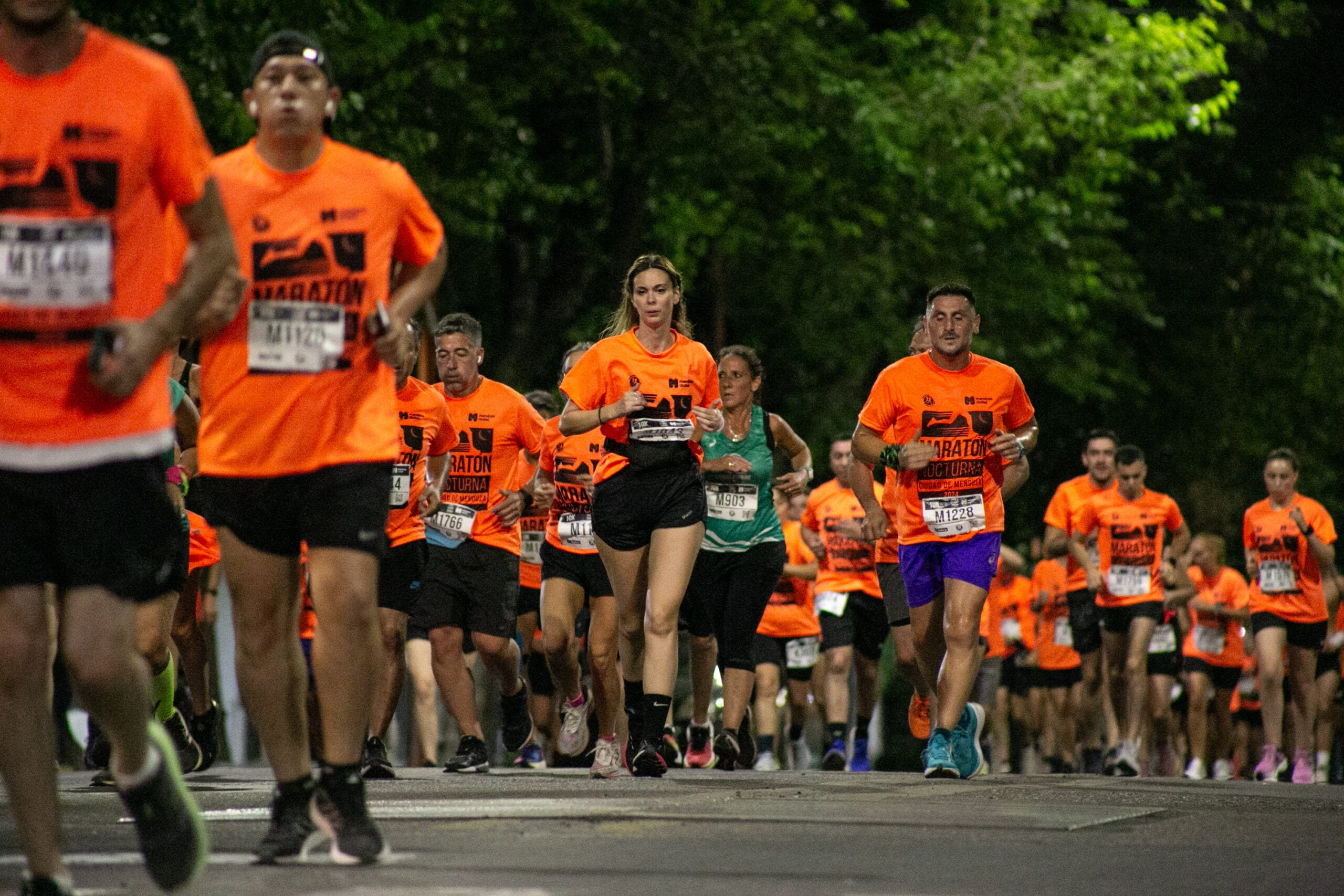 Más de 1.500 personas le dieron vida a la tercera edición de la Maratón Nocturna de la Ciudad