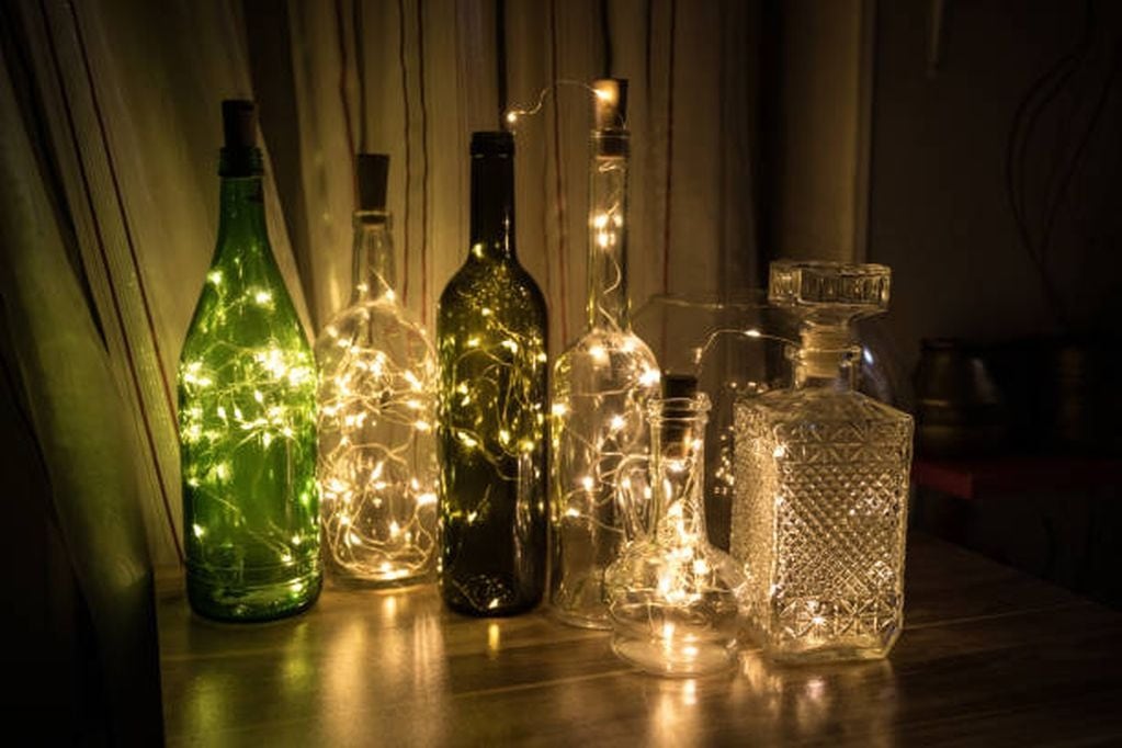 Botellas de vino con luces: un proyecto hazlo tú mismo