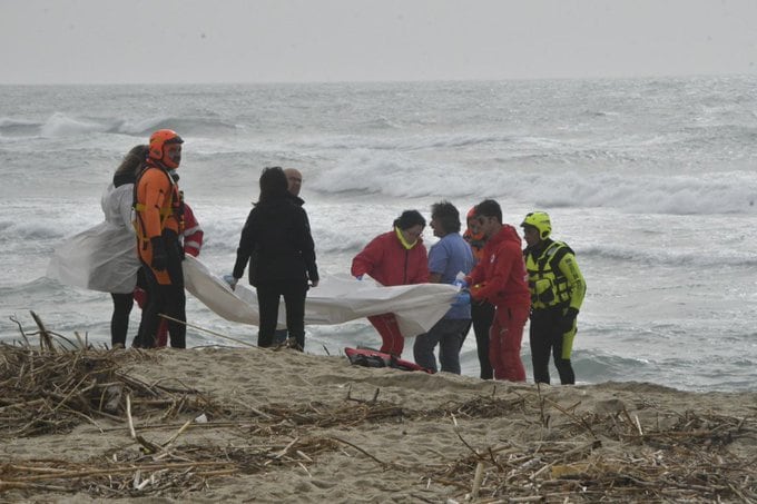 Sólo 80 migrantes llegaron a la costa italiana. Foto: Twitter/@RescueMed