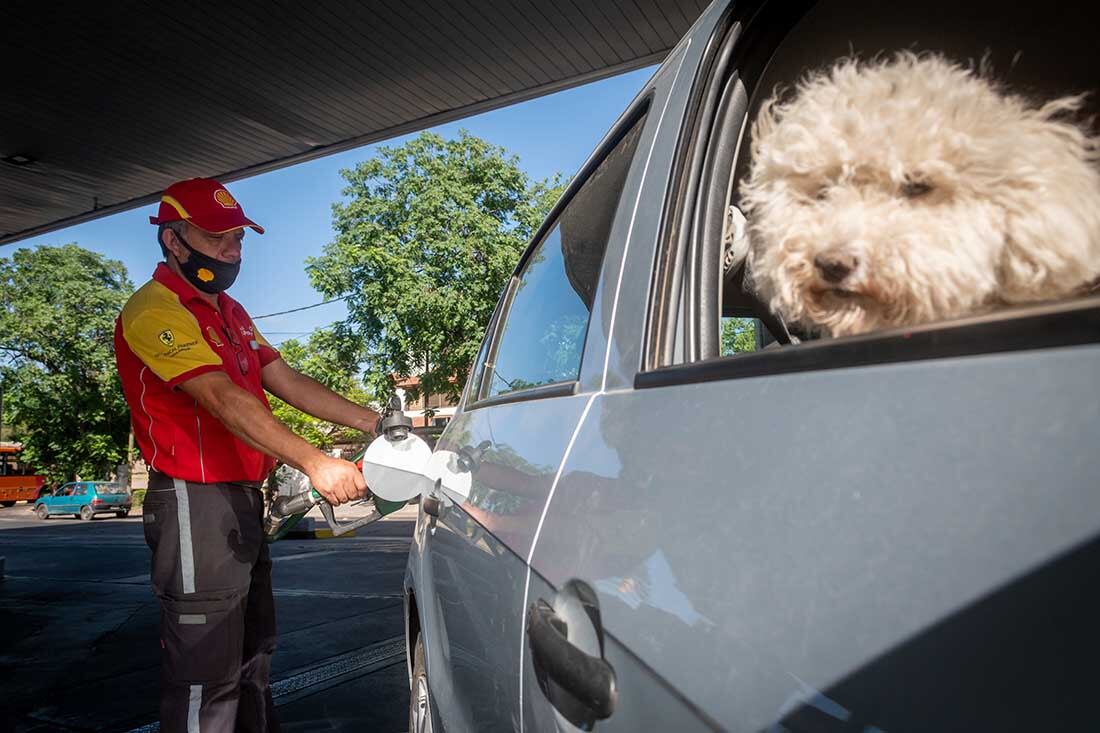 Empezaron los aumentos de precios del combustible en algunas estaciones de servicios. Foto: Ignacio Blanco