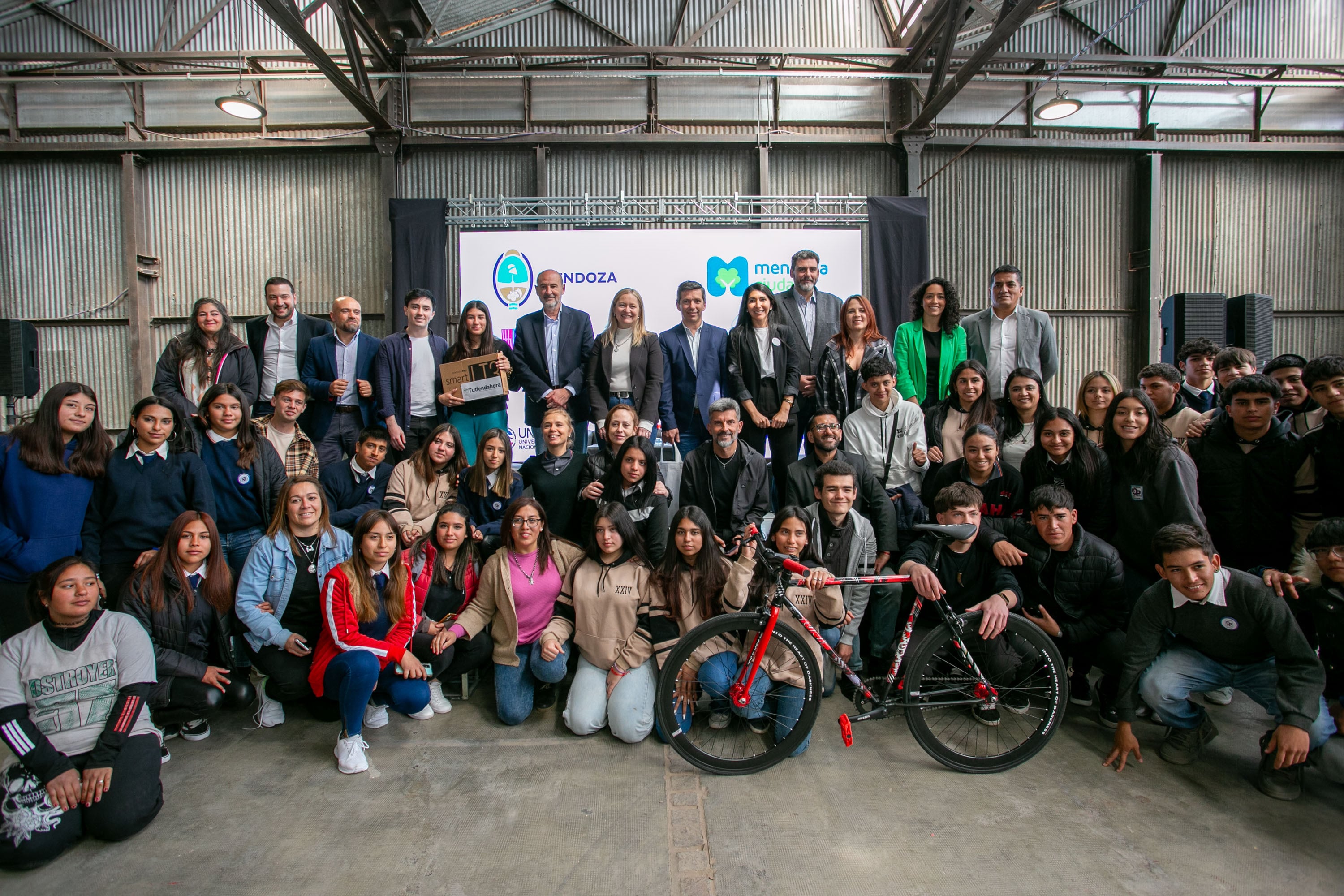 Ulpiano Suarez participó en un taller de empleabilidad con más de 1500 estudiantes secundarios