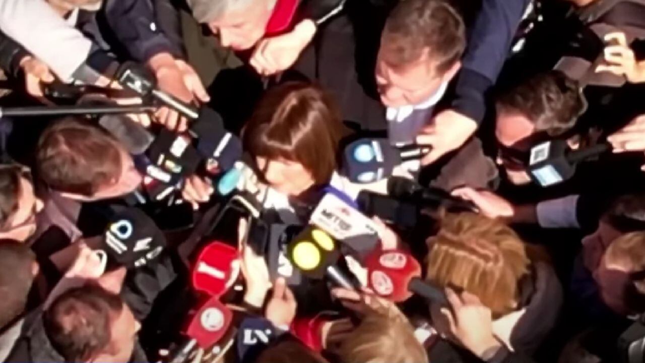 Patricia Bullrich también tuvo problemas para votar: “Voté 8 veces y tardé media hora”. Foto: Captura TN. 