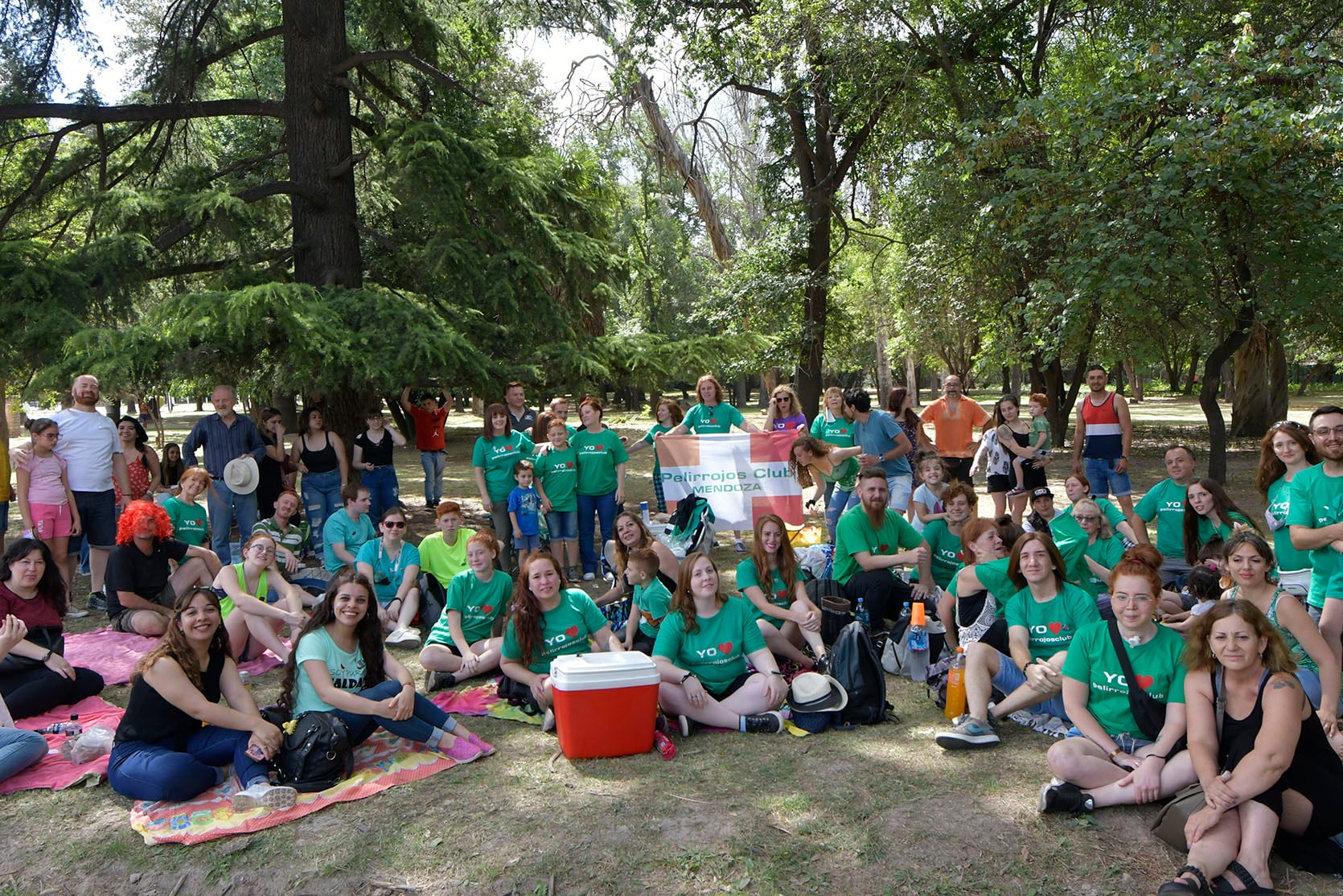 "Mendoza colorada”: en el parque se reunieron un centenara de pelirrojos de todo el país. Foto: Orlando Pelichotti