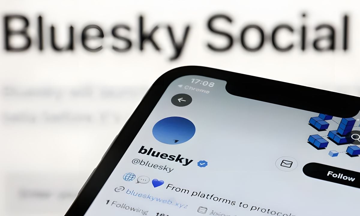 Qué es Bluesky, la nueva red social a la que “huyen” los desencantados de X y de Elon Musk