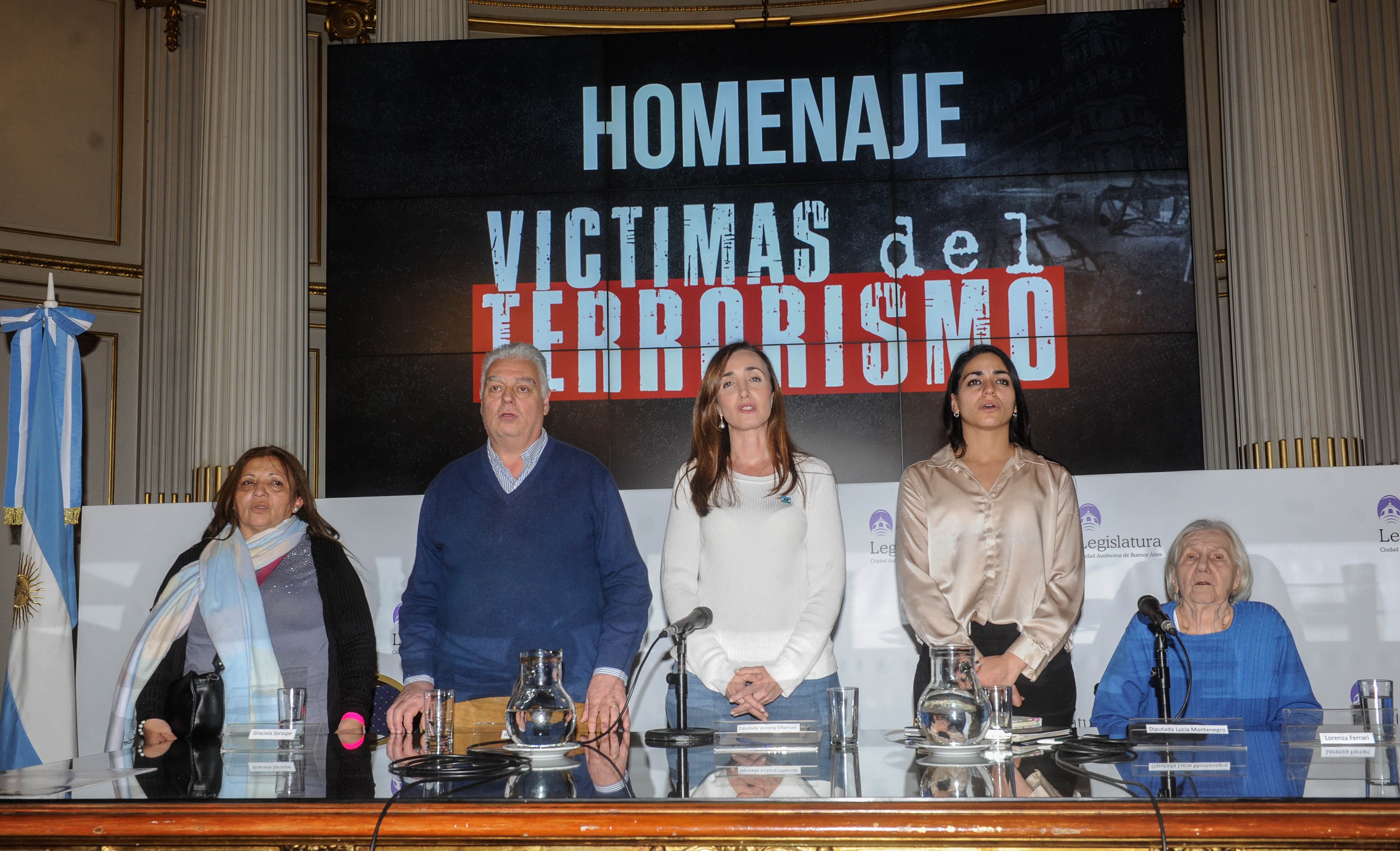 Acto en la legislatura de la ciudad de Buenos Aires " Acto homenaje a victimas del terrorismo" Argentina
Arturo Larrabure y Victoria Villarruel 
Foto Federico Lopez Claro