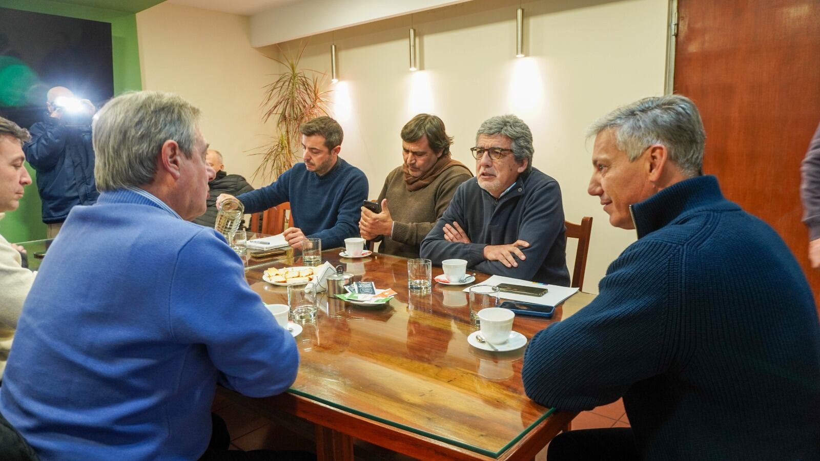 Sergio Moralejo, subsecretario de Agricultura y Ganadería, reunido con los intendentes Félix y Molero. Foto: Prensa Alvear