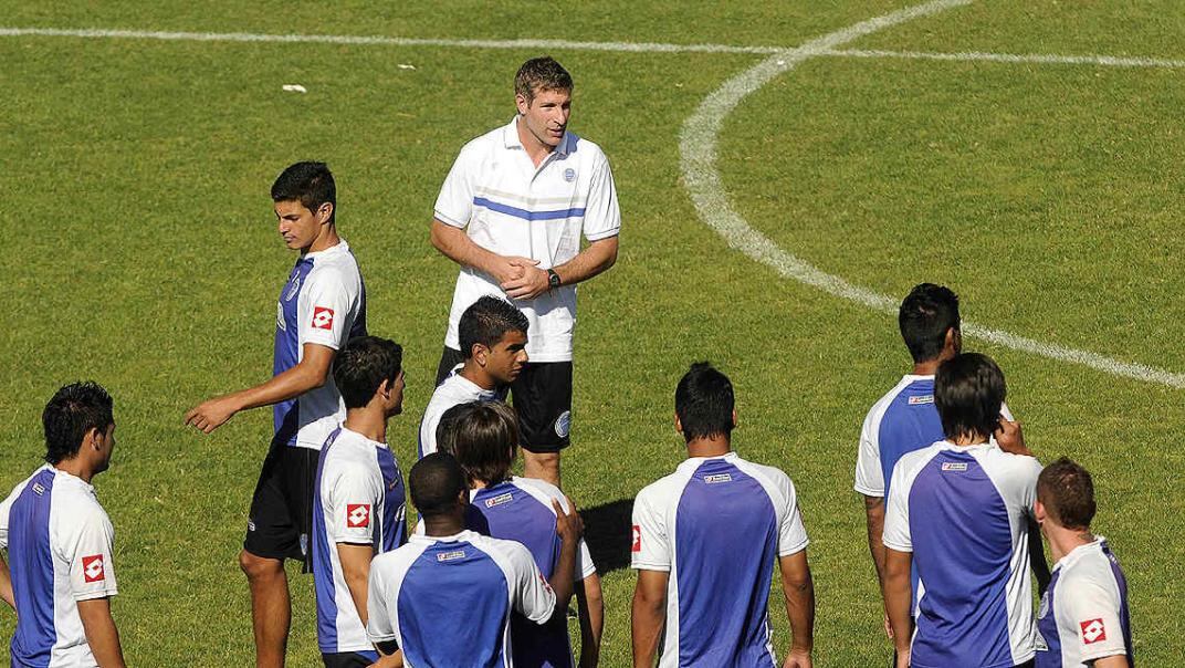 Ahora, en el banco. Martín Palermo debutará como DT en el partido entre Godoy Cruz y Quilmes. (Foto: Télam)