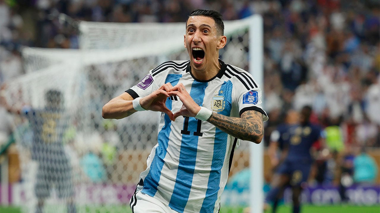 Lusail (Qatar), 18/12/2022.- Angel di Maria of Argentina celebrates after scoring the 2-0 lead during the FIFA World Cup 2022 Final between Argentina and France at Lusail stadium in Lusail, Qatar, 18 December 2022. (Mundial de Fútbol, Francia, Estados Unidos, Catar) EFE/EPA/Ronald Wittek
