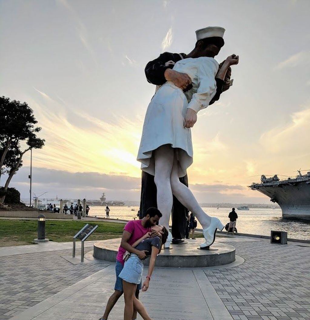 Laura y Shardul en Portland, Estados Unidos. La mendocina viajó hace 5 años y ahora vive en Portland, donde trabaja para Nike. Foto: gentileza Laura Guiñazú.