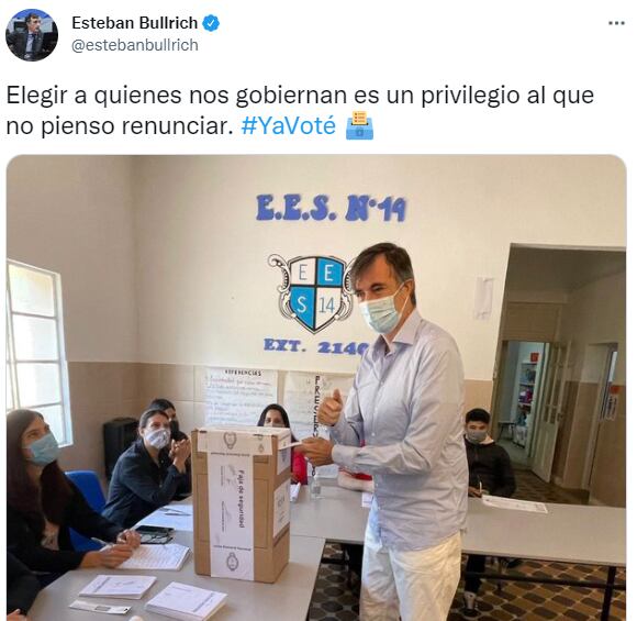 Bullrich padece Esclerosis Lateral Amiotrófica (ELA), una enfermedad degenerativa que causa la pérdida progresiva del control muscular.