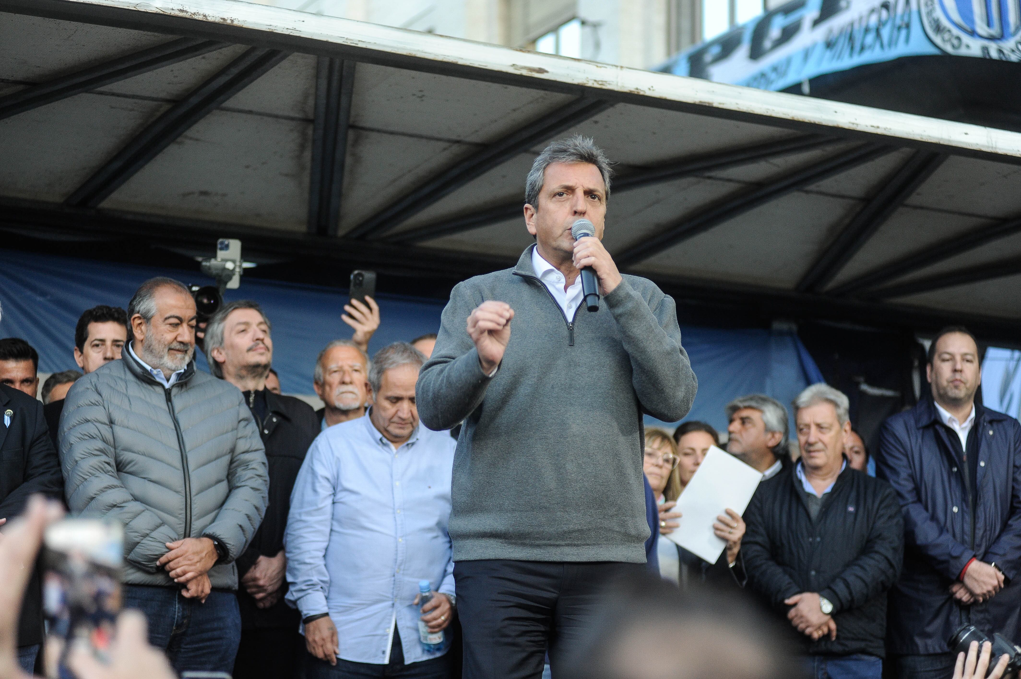 Acto de la CGT por Impuesto a las Ganancias en el Ministerio de Economía Argentina.
Foto Federico Lopez Claro