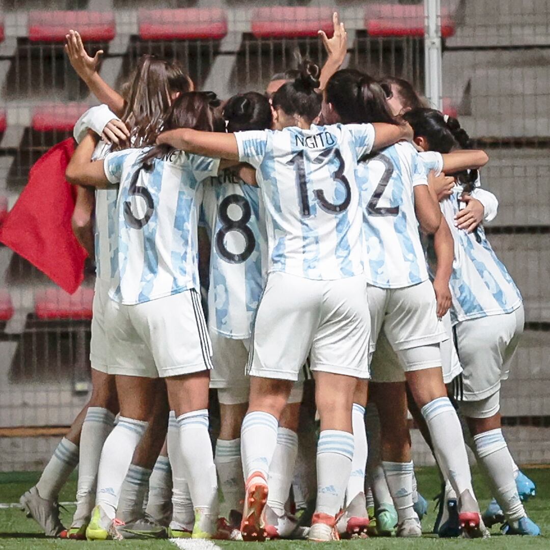 La selección juvenil le ganó 3-0 a Perú en Chile.