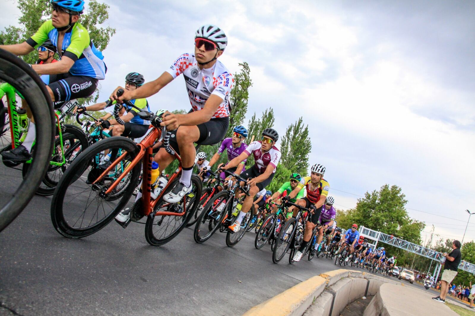 47° VUELTA DE MENDOZA. / Gentileza: Luis Rojo Mallea