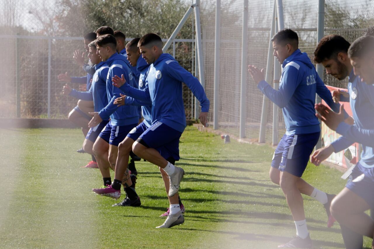 Último ensayo del Tomba en Coquimbito, antes de partir con rumbo a Mar del Plata, para enfrentar a Aldosivi. /Gentileza Prensa de Godoy Cruz.