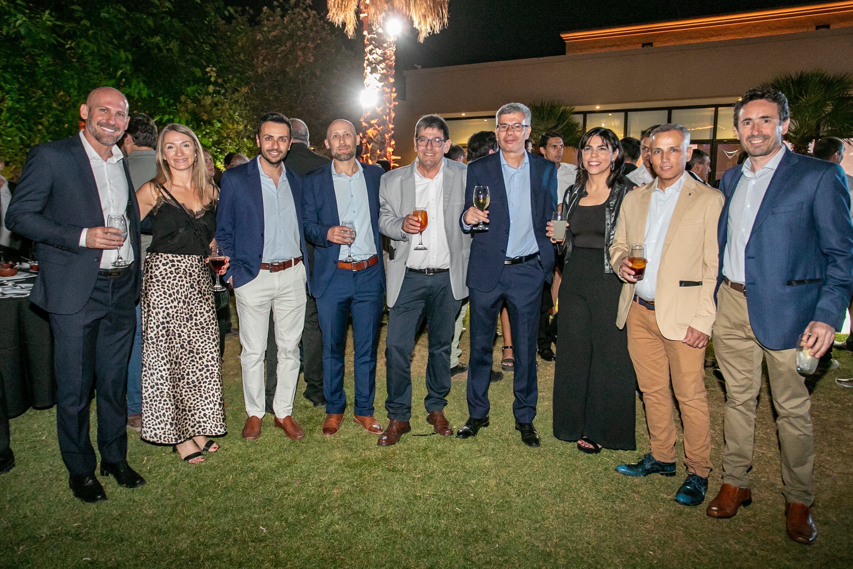 La empresa Da Fré a pleno_ Fernando y Josefina Da Fré, Mauricio Guglielmi, Diego Da Fré, Osvaldo Calcagno, Daniel Lucero, Laura Bardaro, Claudio García y Adrián Martinengo.