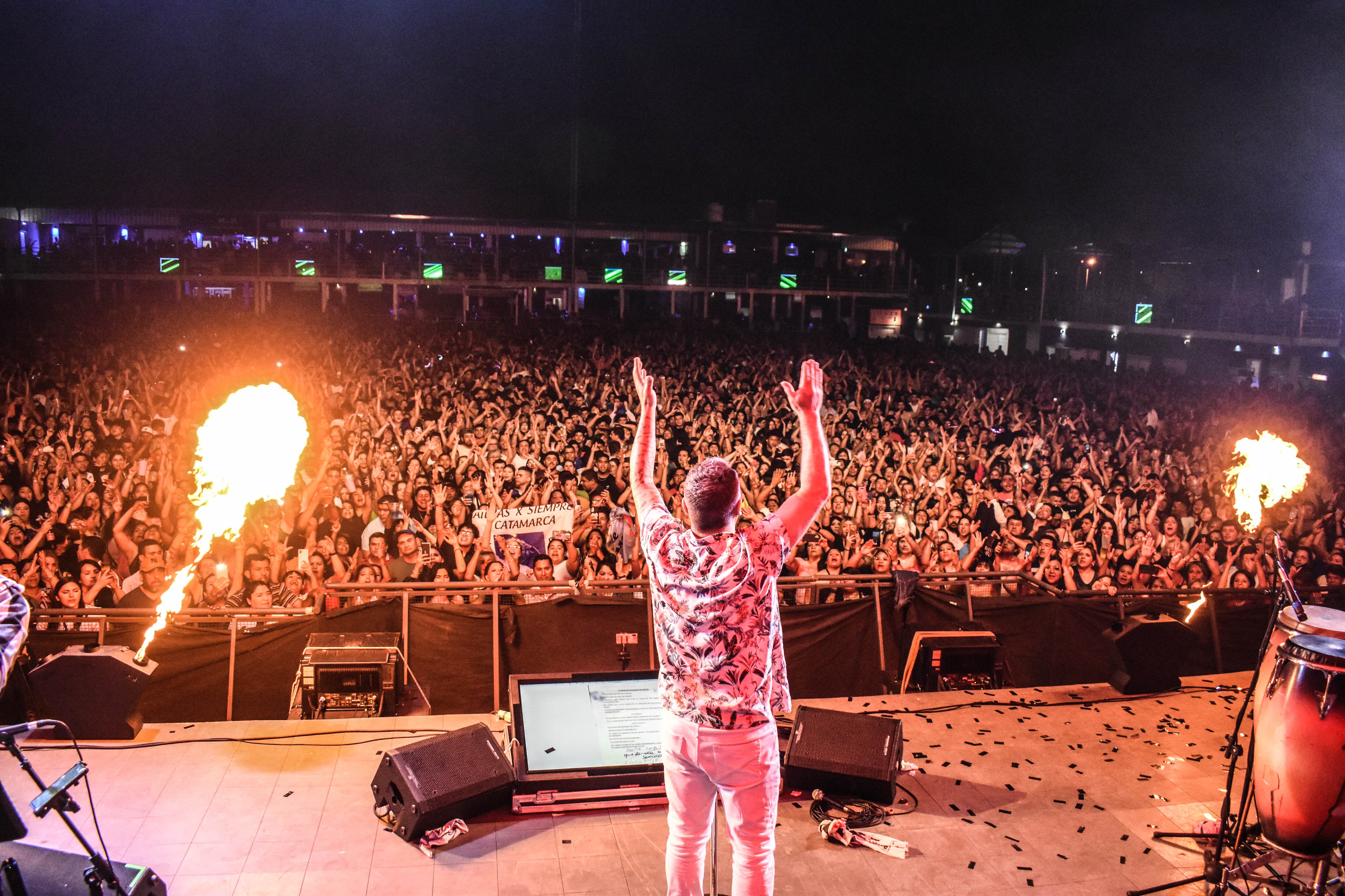 El Loco Amato Vuelve al Arena Maipú