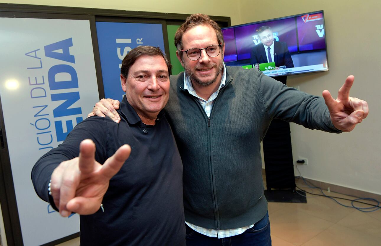 Lista número 502 C, de la interna del Partido Justicialista Frente Elegí
Pre candidato a gobernador Omar Parisi junto a vicegobernador Lucas Ilardo
Foto:  Orlando Pelichotti

