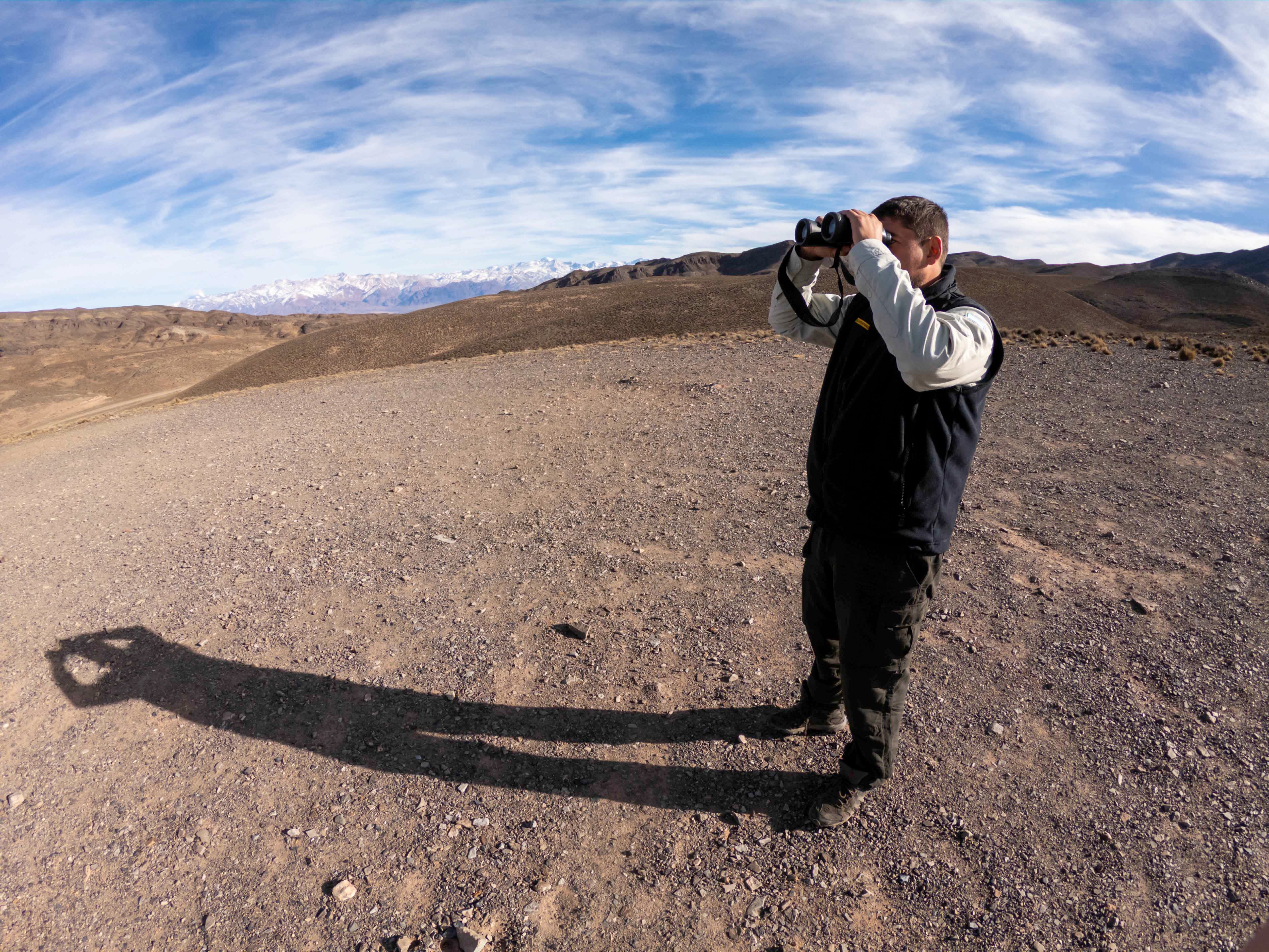 Mendoza 10 de junio de 2020 Sociedad, Reserva Natural Villavicencio
El cuerpo de Guardaparques de la Reserva Natural Villavicencio realiza un atrabajo de conservacion y prevencion de la caceria ilegal. Gracias a este trabajo se comenzo a recuperar la poblacion de las destintas especies que habitan la montana mendocina.    
Guardaparque Martin Perez recorre dia a dia la reserva en busca de cazadores furtivos 
Foto: Ignacio Blanco / Los Andes