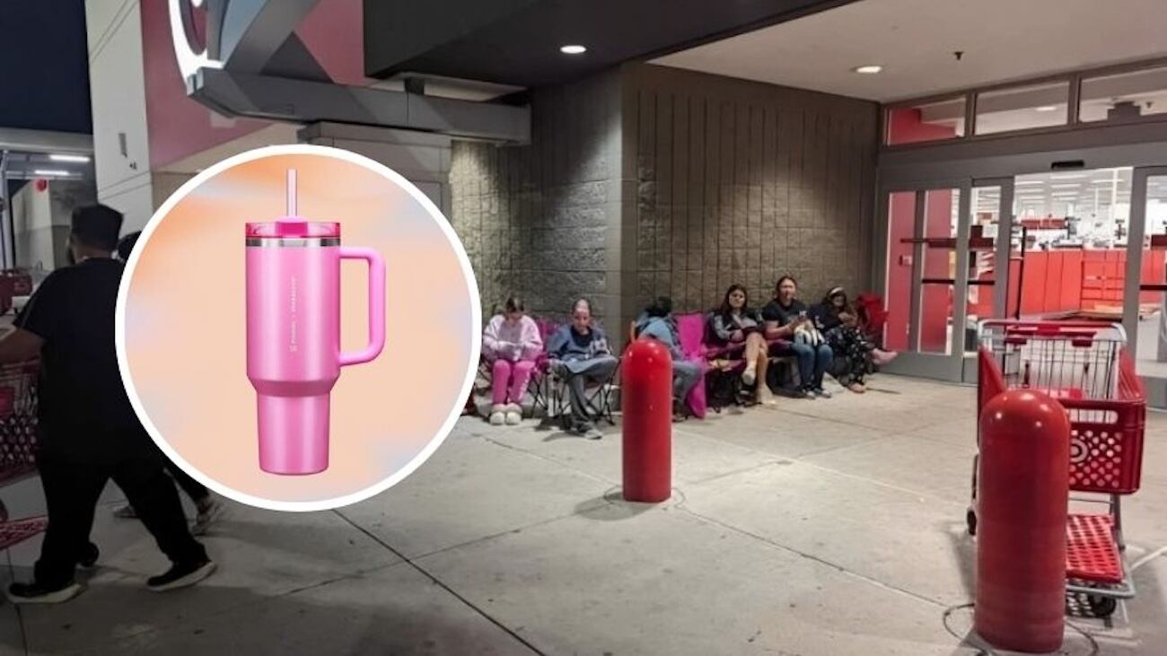 “Quencher Pink Stanley de Starbucks”, ese es el nombre que lleva el vaso de acero inoxidable sellado al vacío y de edición limitada que es furor en Estados Unidos.